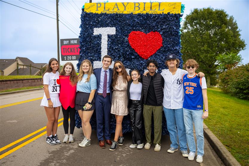 Students participate in Independence High homecoming parade